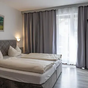 Garni Jagerhof Hotel