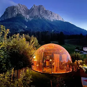 Hotel Bayern - Adults Only - Mit Zugspitzblick - Eibsee-naehe - Wellnessbereich - Naturpool Im Sommer